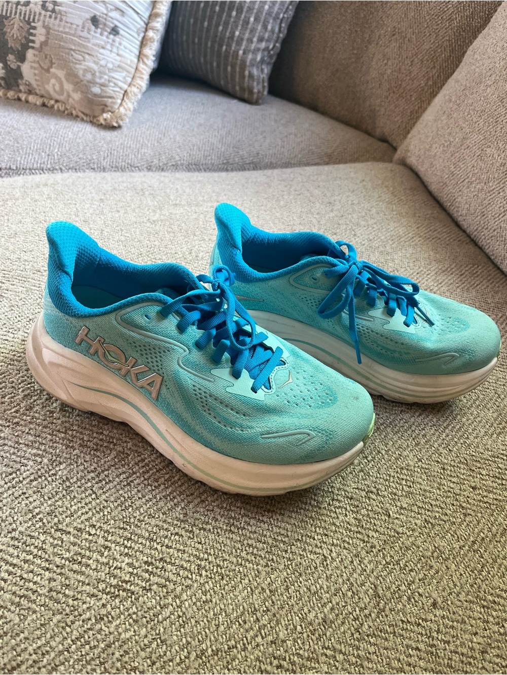 Hoka Women's Teal and Aqua Cushioned Running Shoes